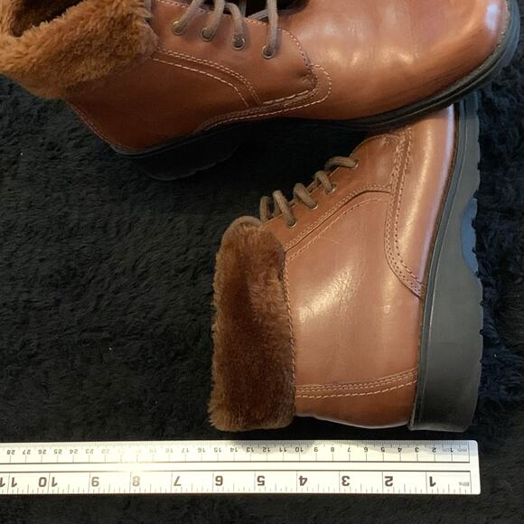 Size 10 - Thom McAn Womens Mocha Mousse Brown Leather Ankle Boots Faux Fur - Picture 9 of 12